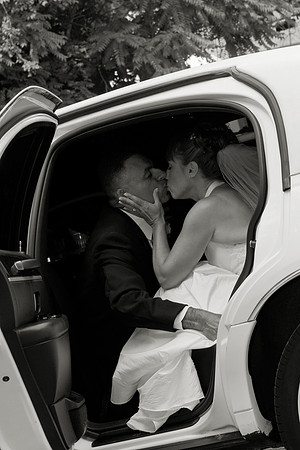 Justine&Doug-176 Duotone.jpg