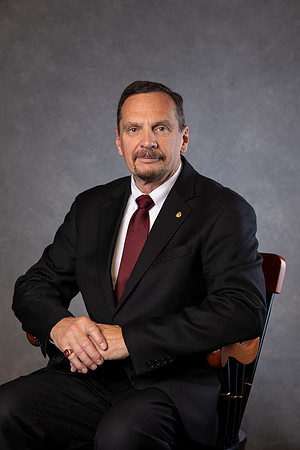 4A0A3744